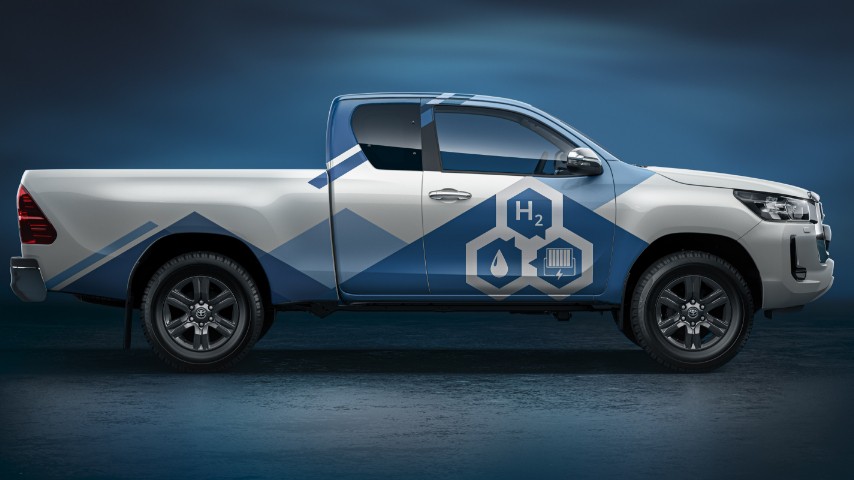 Hilux - Bezemisyjny pick-up z elektrycznym napędem na ogniwa paliwowe